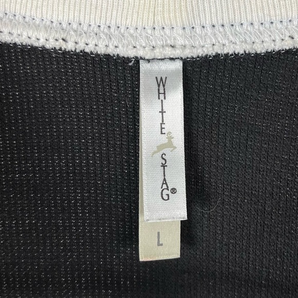 White Stag Large Embroidered Felt Santa Winter Pond Trees Holiday Sweater Skate - Picture 7 of 9